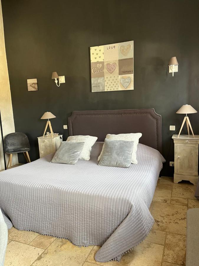 Bastide St Victor A 2,5 Kilometres De Lourmarin Bed & Breakfast *